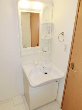 クオーレ茨木元町　洗面設備　洗面化粧台