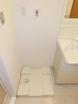 クオーレ茨木元町　その他設備　洗濯パン