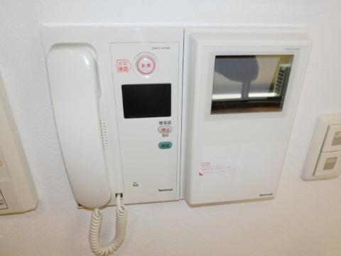 クオーレ茨木元町　セキュリティ　ＴＶモニターホン