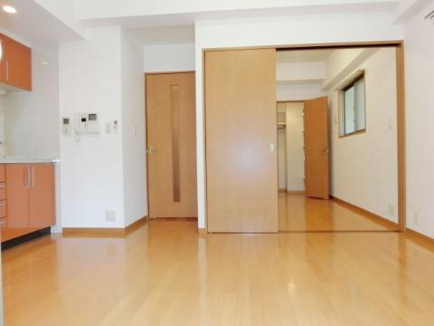 クオーレ茨木元町　居室・リビング　リビング