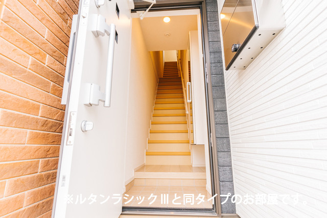 玄関　※別号室参照※