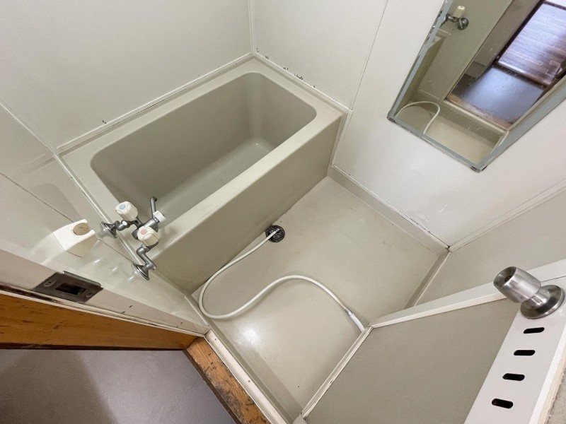 バス・シャワールーム　浴室