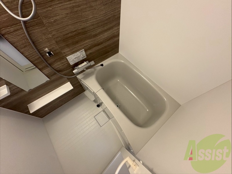 バス・シャワールーム　お風呂になります。一日の疲れを癒してくださいね。