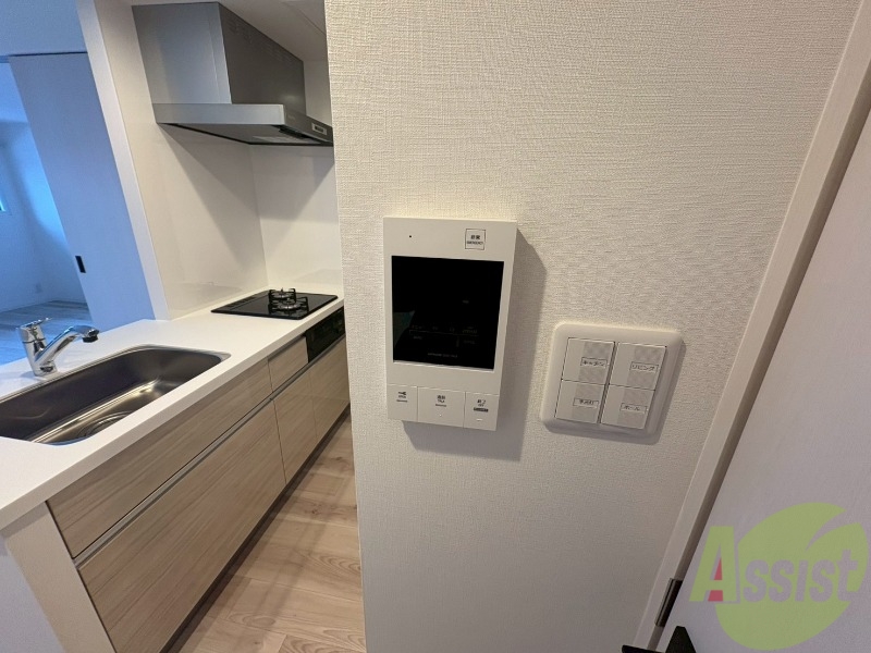 セキュリティ　ＴＶモニター付インターホンです。来客者の顔が見えるので安心！