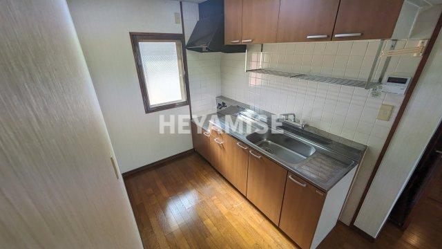 キッチン　※反転間取りのお部屋の画像です※現況を優先します