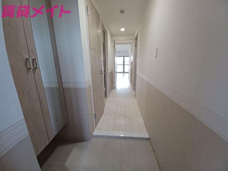 玄関　同型参考写真