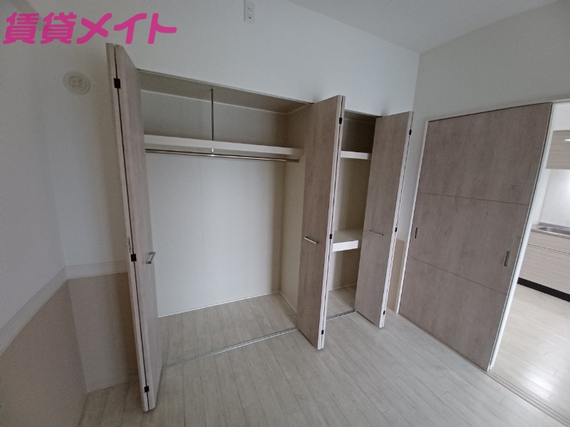 収納　同型参考写真