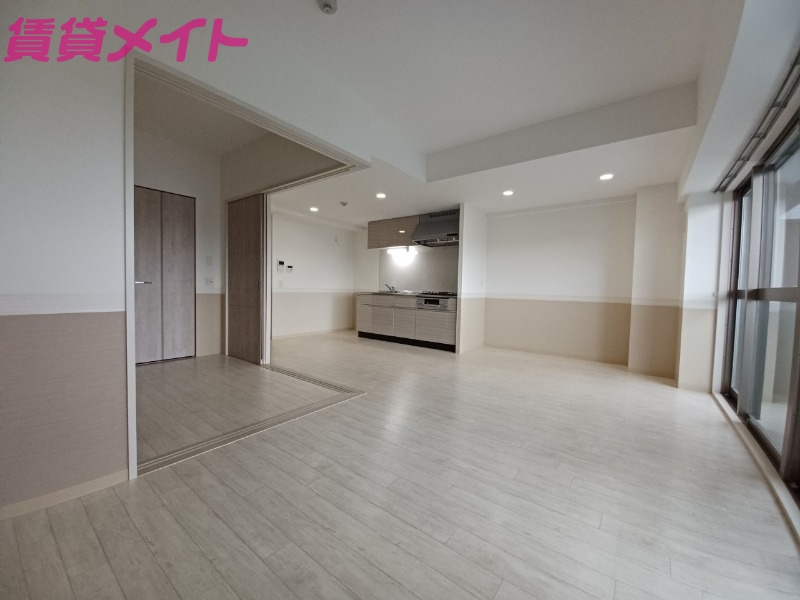 居室・リビング　同型参考写真