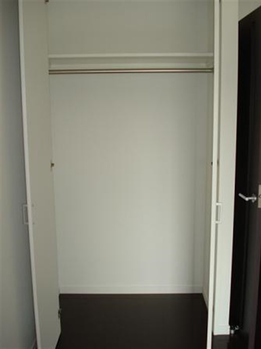 収納　※同じタイプ別号室参考写真 　現状優先