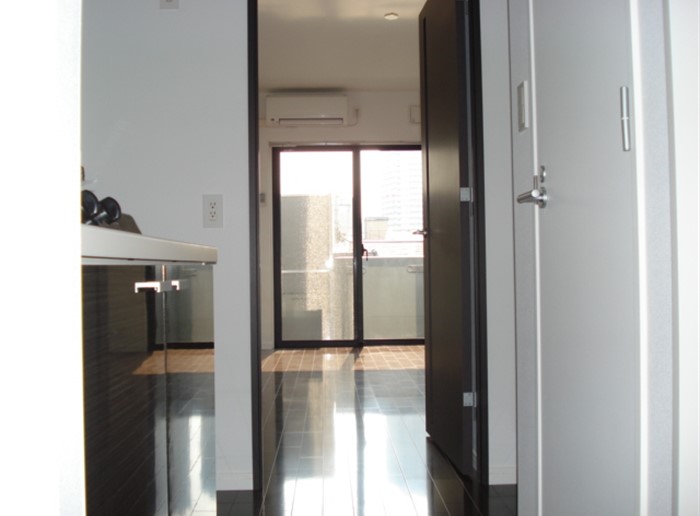 玄関　※同じタイプ別号室参考写真 　現状優先