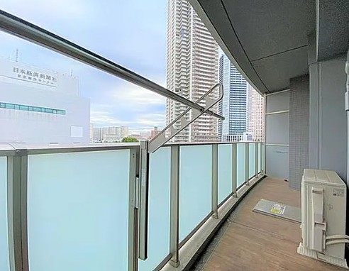 バルコニー　落ち着いた時間を過ごせるバルコニーです