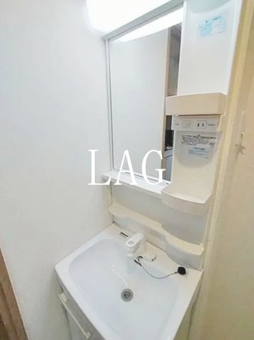 洗面設備　洗面台です。