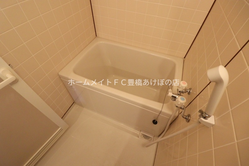 バス・シャワールーム　同型別部屋写真