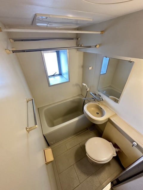 バス・シャワールーム　別部屋参考写真です