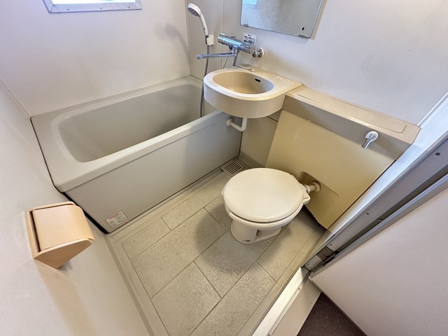 トイレ　別部屋参考写真です