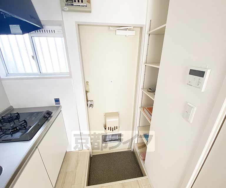 玄関　大きな段差がありません