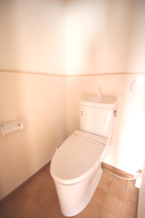 トイレ　コンパクトで使いやすいトイレです