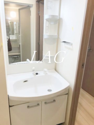 洗面設備　洗面台です。