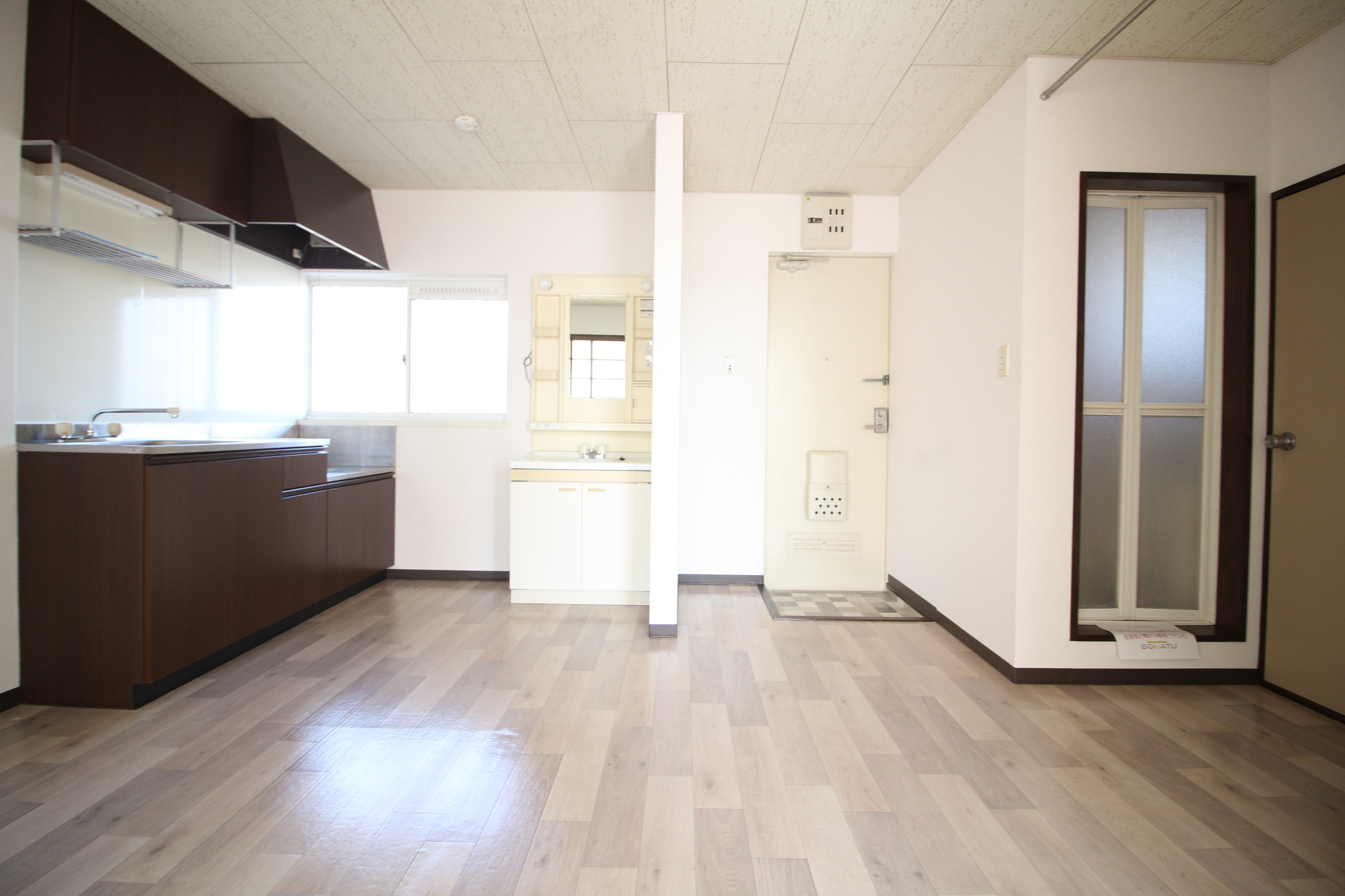 居室・リビング　7.5帖のダイニングキッチン♪