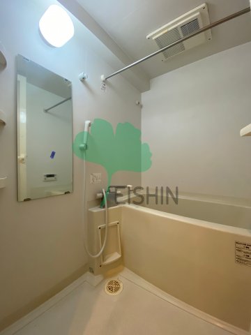 バス・シャワールーム　清潔感のある浴室です！