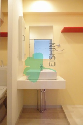 洗面設備　シンプルで使いやすい洗面台です！