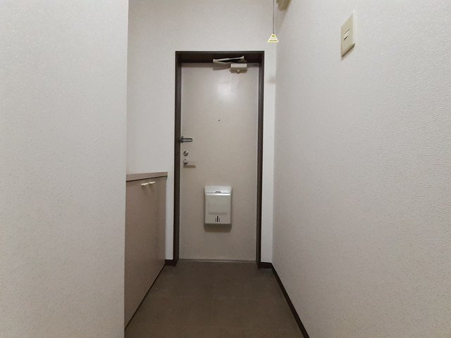 玄関　収納もある玄関です