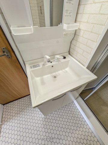 洗面設備　広い洗面スペース 203号室　20260316　撮影