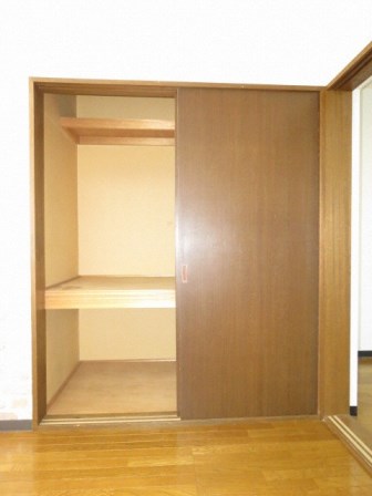 収納　同タイプ内観です