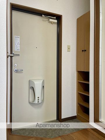 メイン新屋敷の玄関写真