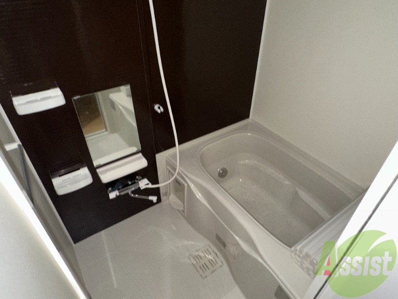 バス・シャワールーム　追い焚き機能が付いているのでいつでも温かいお風呂に入れますよ