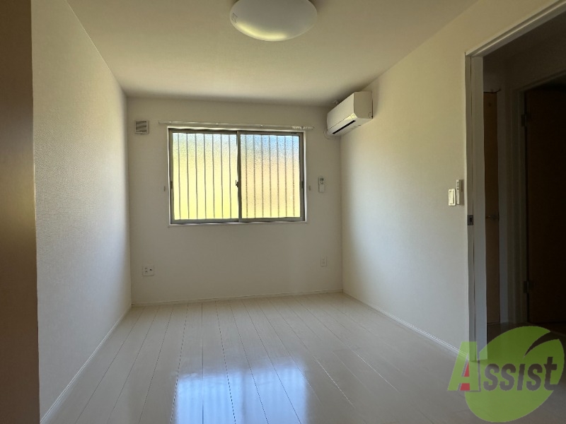 その他部屋・スペース　寝室には６．７帖の洋室をお使いください！使いやすい広さです！