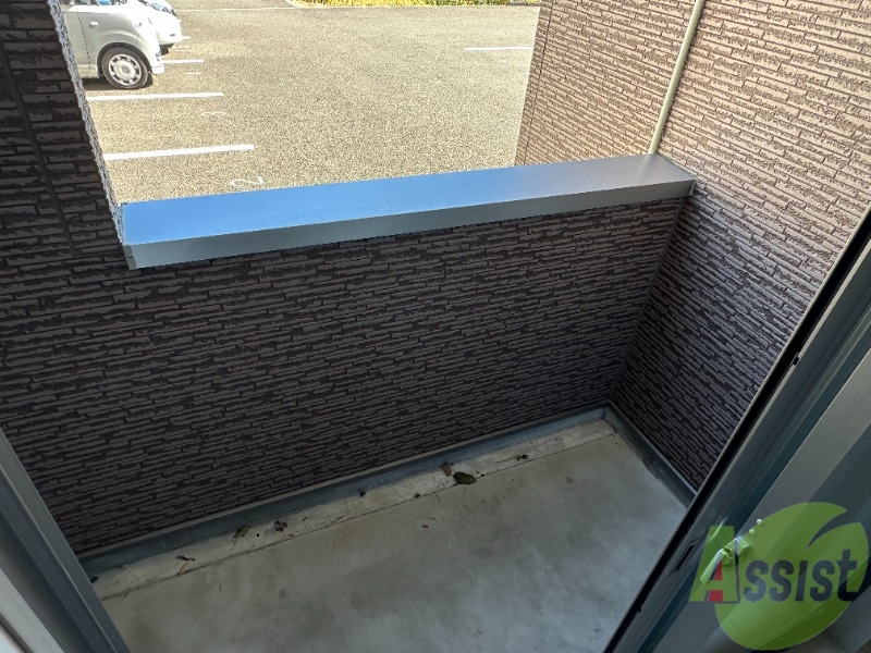 バルコニー　バルコニーは幅もしっかりあって洗濯物がはかどりそうですね。