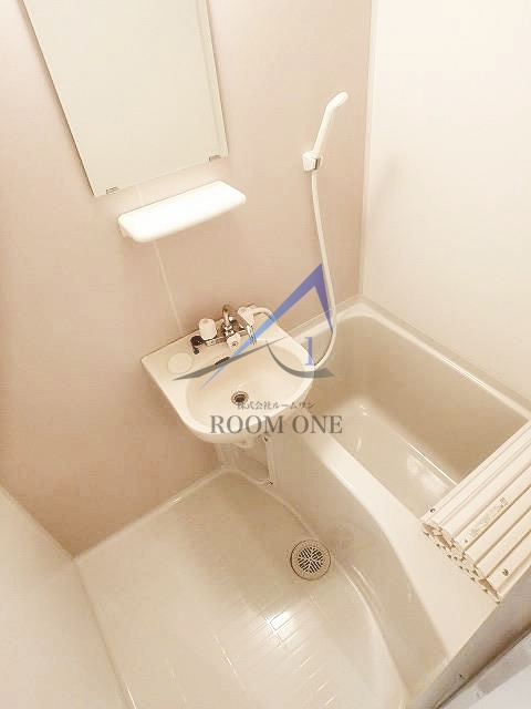 バス・シャワールーム　お風呂です。