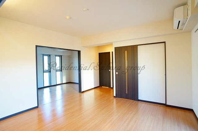 居室・リビング　開放感のあるゆったりとしたお部屋です♪