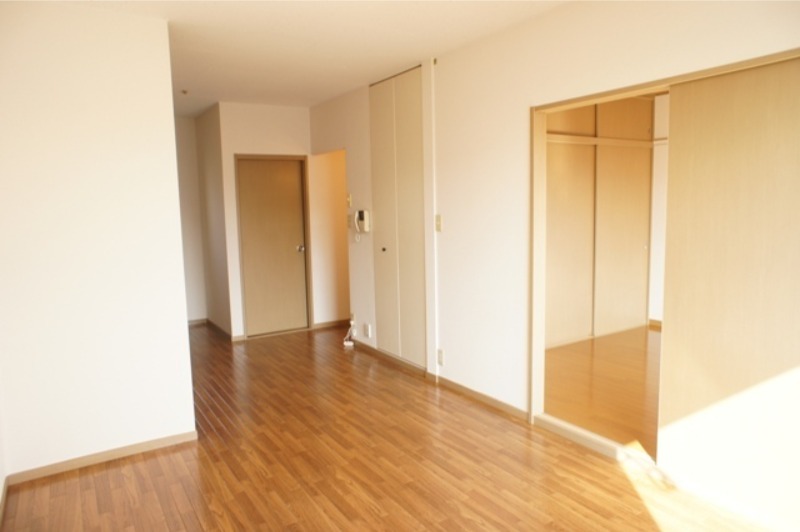 居室・リビング　図面と現状に相違がある場合には現状を優先