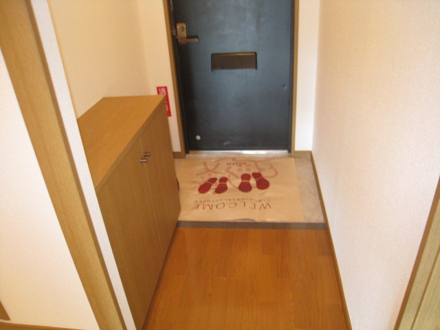 玄関　玄関のシューズボックス※同タイプ参考写真