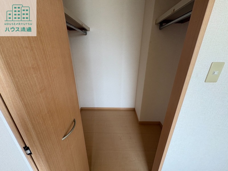 収納　※別号室の写真です