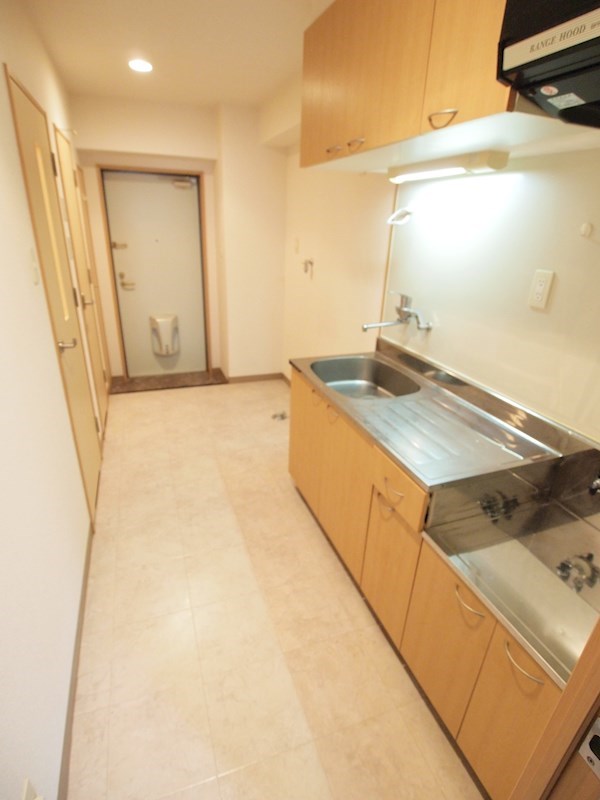 キッチン　キッチンスペースも広々です。ガスコンロ設置します。