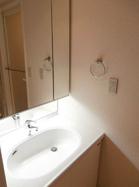 洗面設備　別部屋参照写真