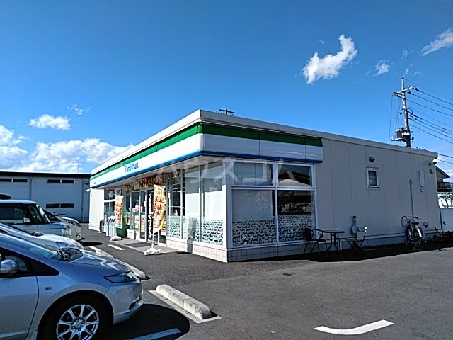 コンビニ　ファミリーマート 小山神鳥谷店（コンビニ）まで356m