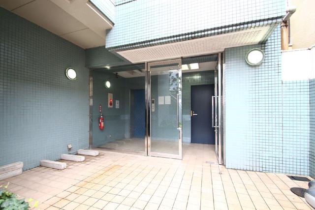 エントランス　エントランス