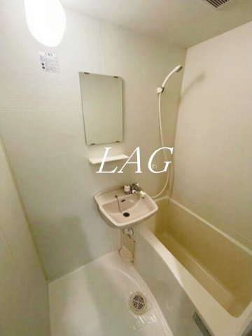 バス・シャワールーム　お風呂です。