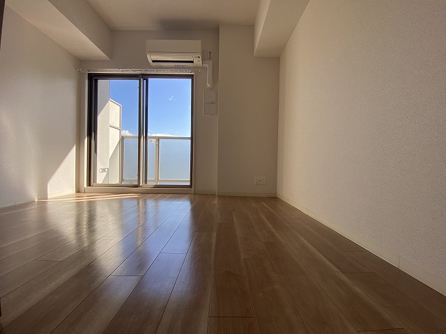 居室・リビング　写真は反転タイプになりますので、写真はイメージとなります。