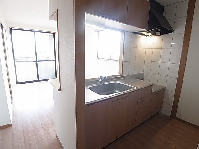 キッチン　同一物件参照