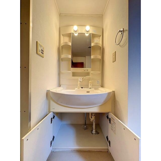 洗面設備　同仕様