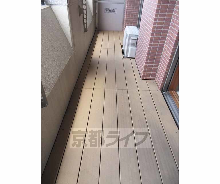 バルコニー　広々としたバルコニーです・