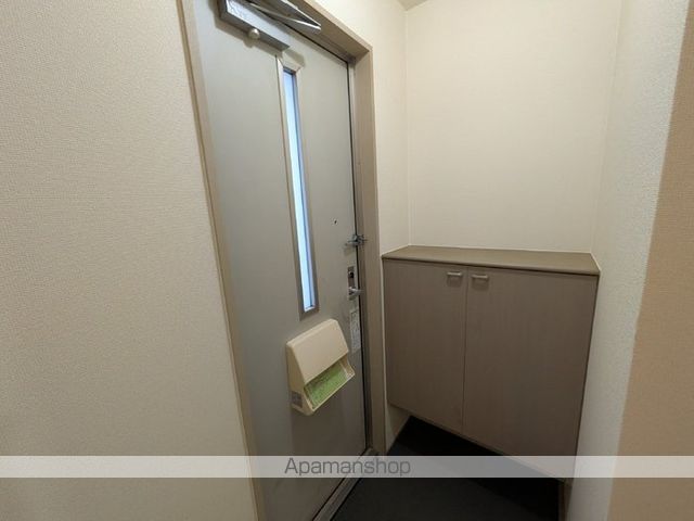 ロベリア 壱番館の玄関写真