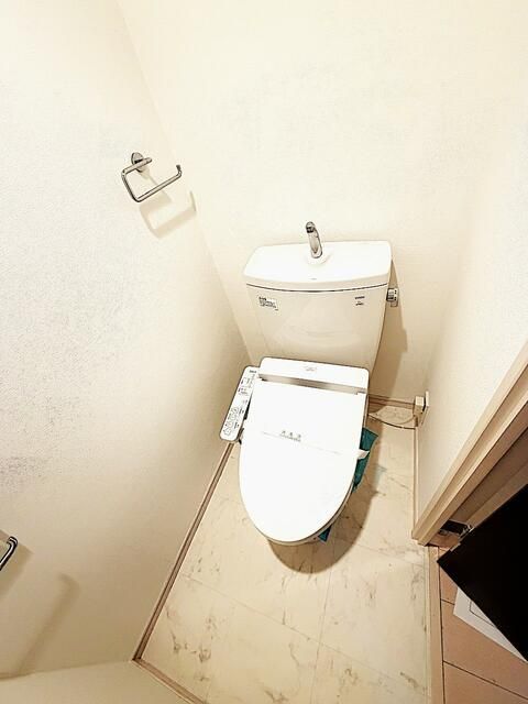 トイレ　落ち着いたトイレです
