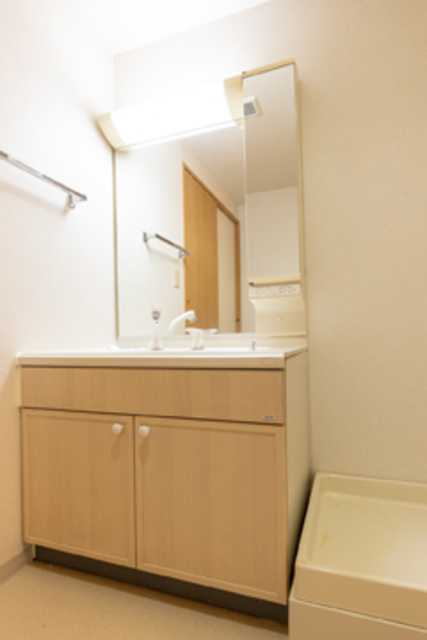 洗面設備　※写真は同タイプ住戸です。