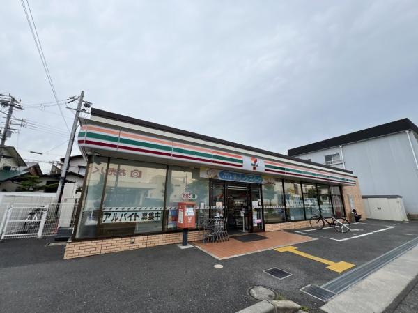 コンビニ　セブンイレブン草津野村5丁目店（コンビニ）まで581m